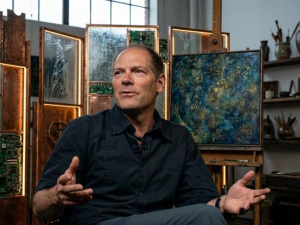 Les Stroud Net Worth 2026: How the Survival Expert Earned Millions photo