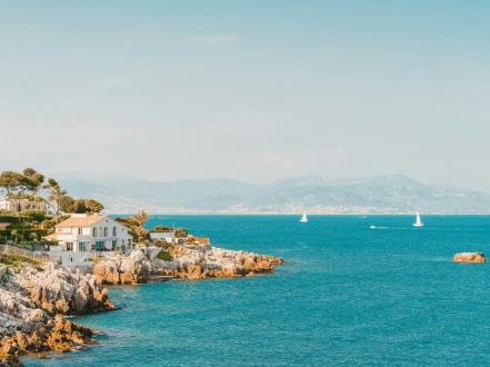 Exploring the Best 30 Places in the South of France photo
